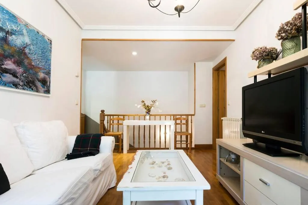 Errekabea. Basquenjoy Apartment Hondarribia