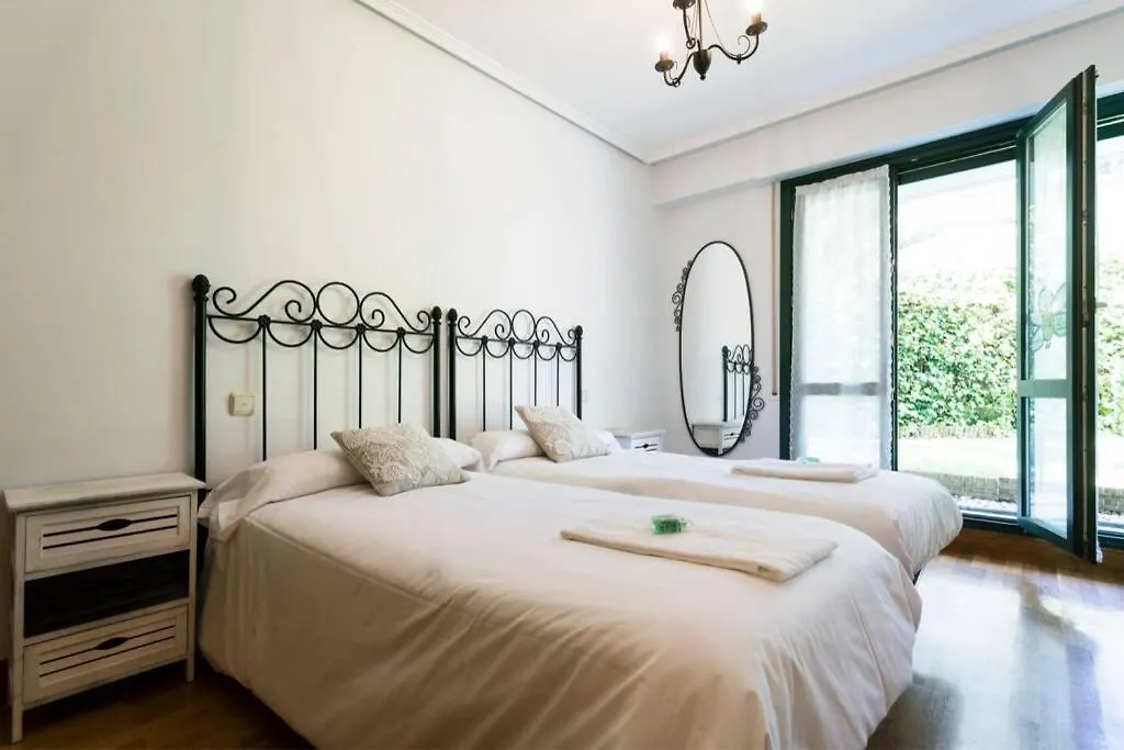 Errekabea. Basquenjoy Apartment Hondarribia